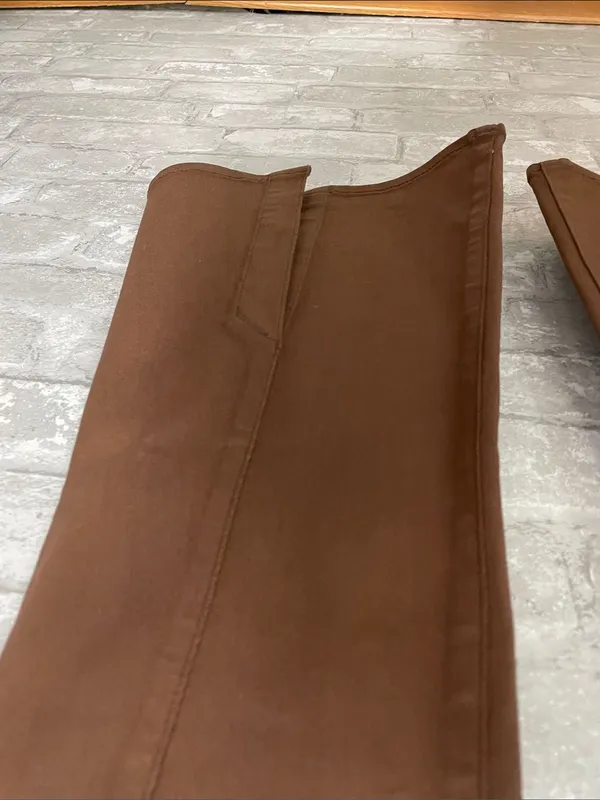 PAIGE High Rise Lou Lou Jolene Jeans With Slit In Coated Cognac - Image 3