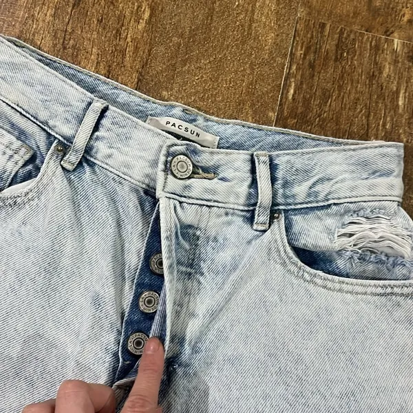 PacSun high-rise straight distressed light wash button butterfly denim jeans - Image 5