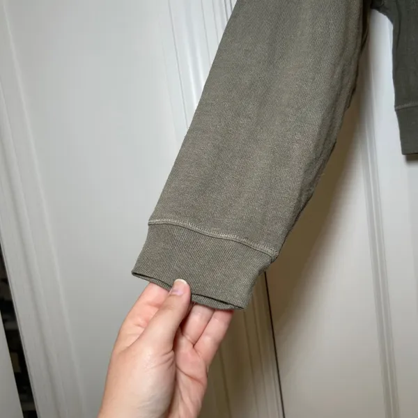 Dress Forum Los Angeles Olive Green Cropped Henley Sweatshirt Womens S Lounge - Image 3