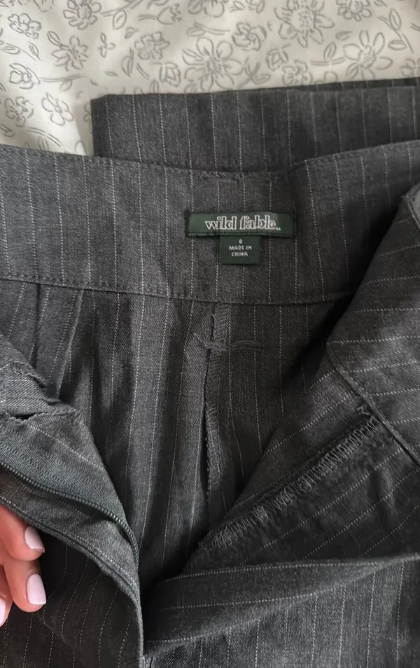 Target Gray Dress Pants Size 6 - Image 2