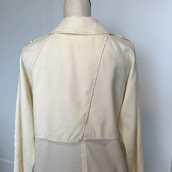 MAUBY Trench Coat In Off White - Image 7