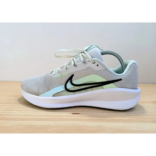 Nike DOWNSHIFTER 13 Women's Glacier Blue FD6476-005 Size 9.5 - Image 3