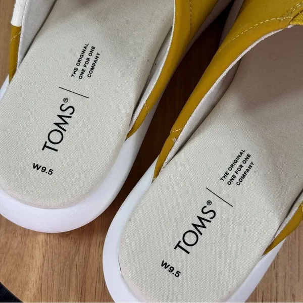 TOMS Alpargata Mallow Puffer Mules Shoes Mustard Yellow 9.5‎ - Image 9