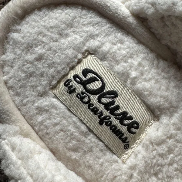 Dearfoams Women's Cream Memory Foam Slippers - Image 6