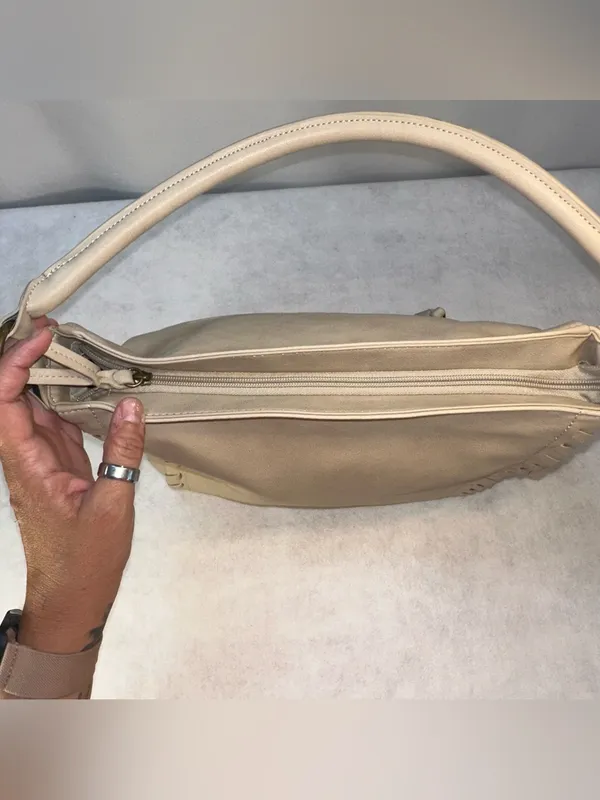 Frye And Co. Aurora Hobo Shoulder Bag Crossbody Strap Cream Whipstitch Pockets - Image 6