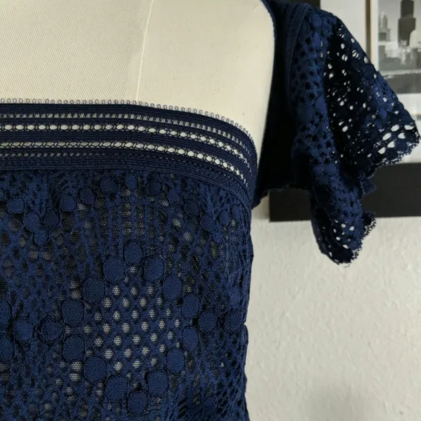 {Victoria's Secret} Navy Lace Top Size Large - Image 2