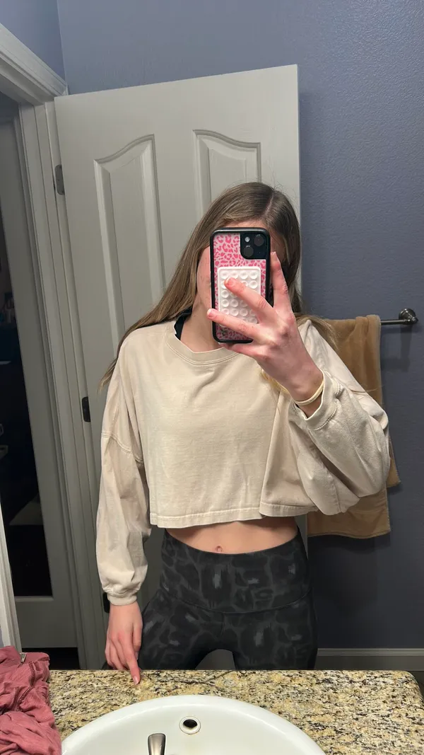 Cropped Long Sleeve Forever 21 Top - Image 3