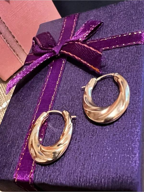 Macy’s 14K Gold Hoop Diamond Earrings W/ Resin Core - Image 9
