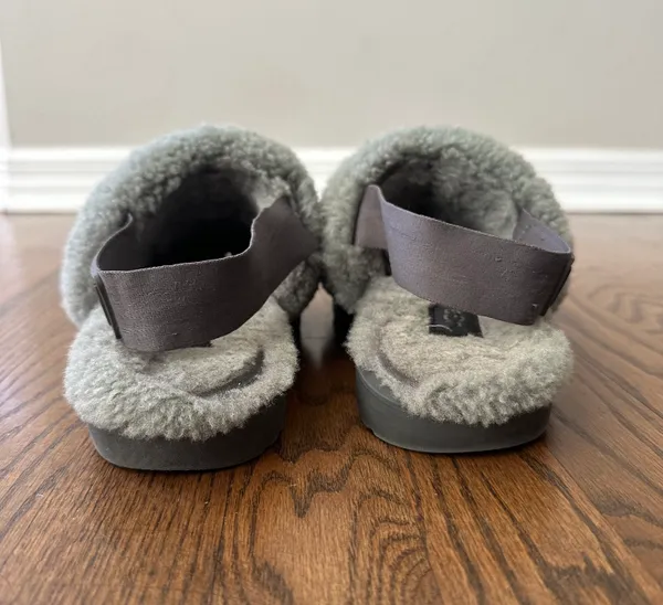 UGG Super Fluff Slipper With Strap - Image 9