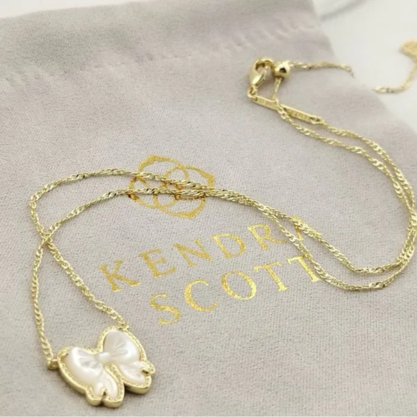Kendra Scott Haley Bow Gold Short Pendant Necklace - Image 2