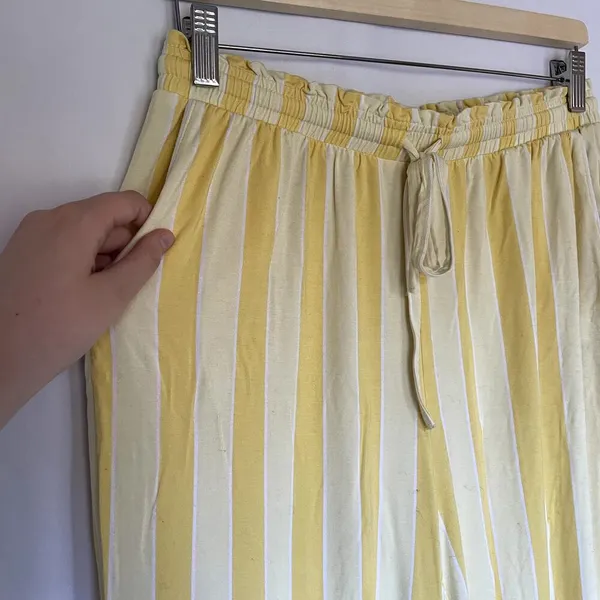 LOFT sleep‎ notch collar capri pajama pants white yellow soft women's S modal - Image 2