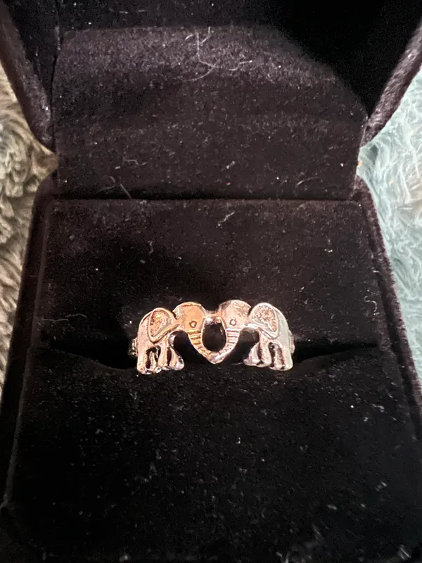 Women’s Stainless Steel Silver Ring Size 7 - Image 2