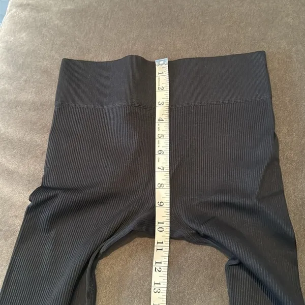 Women’s Black Activewear Set 2 Workout Tops & Leggings Size M NEW - Image 9