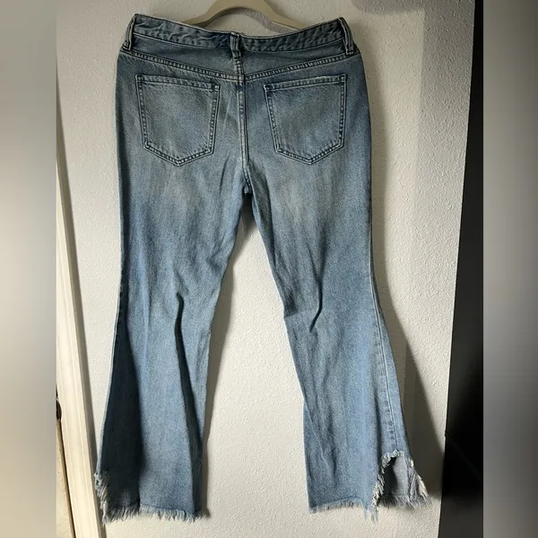 Free People - We The Free Vintage Flare Jeans Raw Hem Mid Rise Denim Size 28 - Image 4