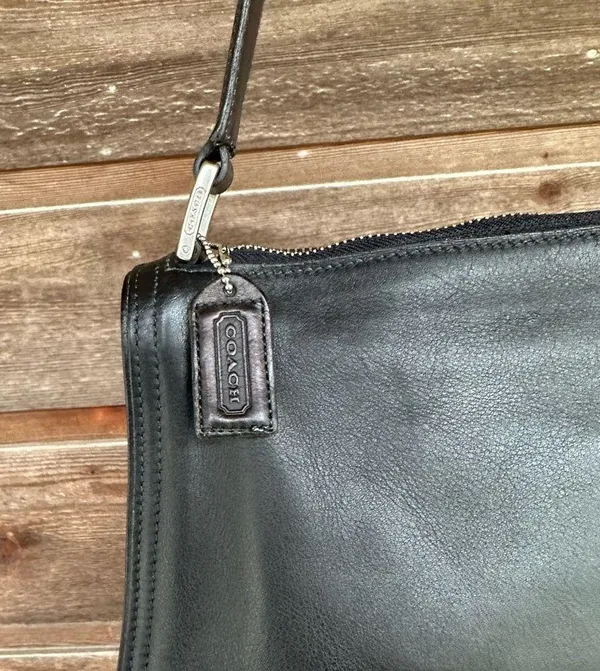 Vintage Leather Coach Mercer Purse - Image 4