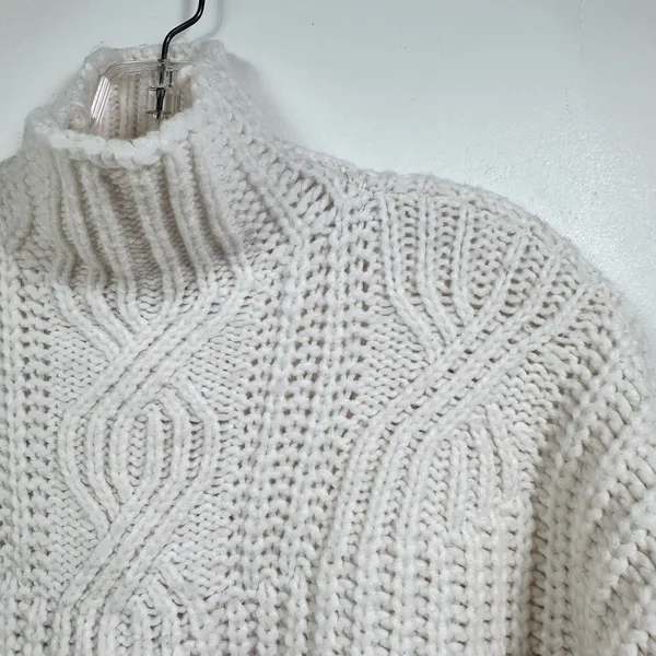 Aerie Womens XS Mock Neck Cable Knit Sweater Cream Pinkish Wool Blend Chunky - Image 3