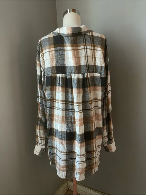 Pilcro Plaid Button-Down Shirt in Brown, Black & White - Image 3