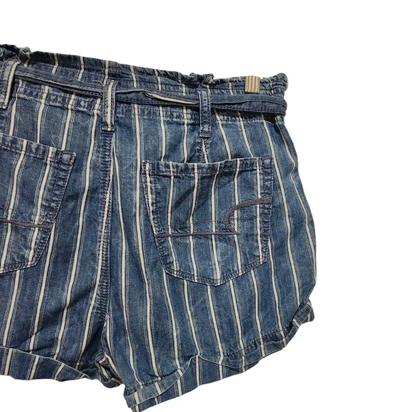 American Eagle Blue Striped Denim Belted Pleated Cotton Paperbag Shorts Size 4 - Image 5