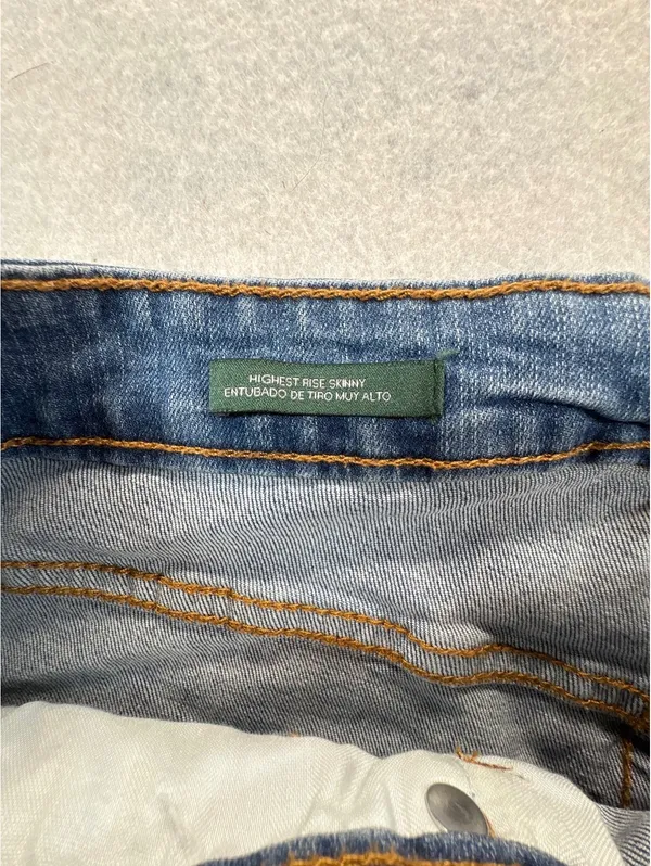 Wild Fable Women’s Size 10 Highest Rise Skinny Distressed Jeans Medium Wash - Image 7