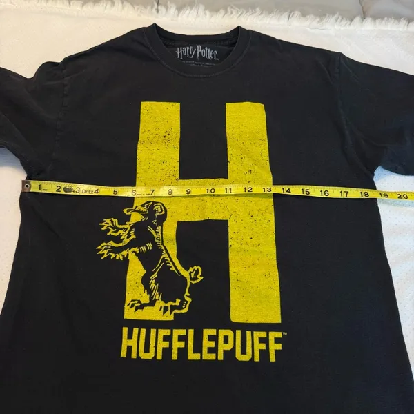 Harry Potter Hufflepuff Cotton T shirt Size Medium Black Fadec - Image 6