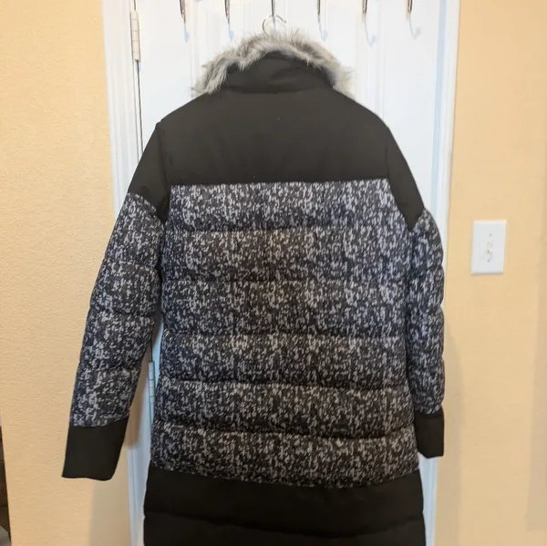 FABLETICS Waco Puffer Jacket Coat Women Size XL Midi Removable Faux Fur Collar - Image 8