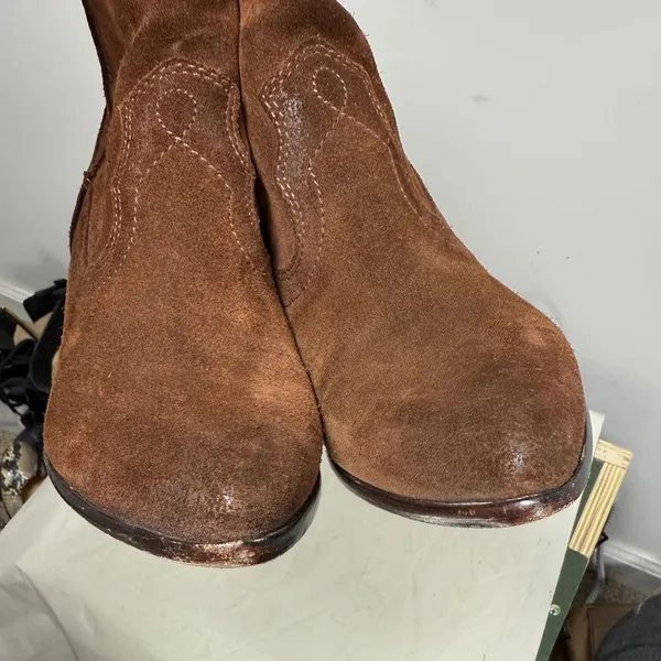 FRYE Renee Seam Short Boot , Brown Suede, Womens Size 7.5 M - Image 3
