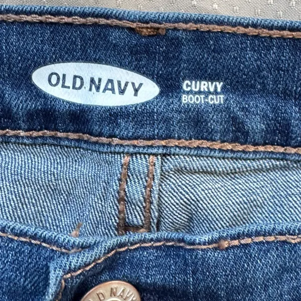Old Navy Women’s Boot Cut Jeans Sz 10 Short - Image 6