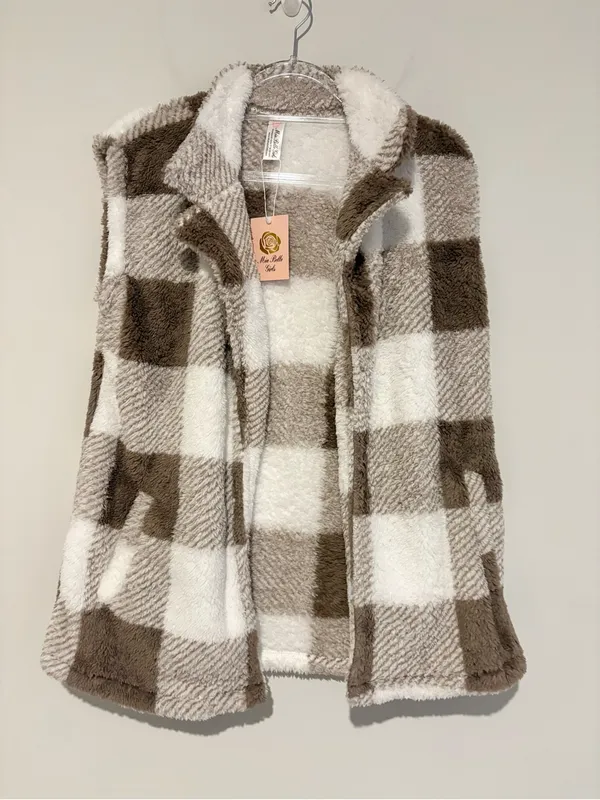 Mia Belle Girls Cozy Faux Fur Plaid open front Vest brown white mom medium - Image 2
