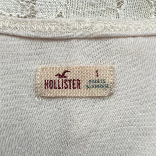 HOLLISTER‎ Ivory Lace Layered Long Sleeve Top Sheer Flower Print S - Image 4