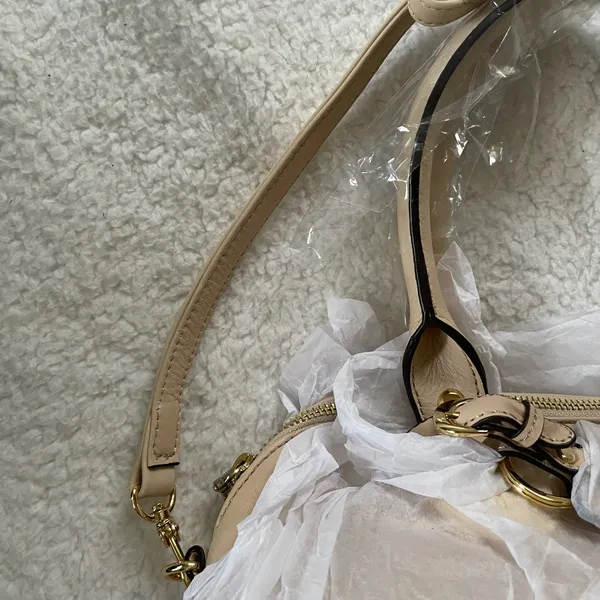 B. Makowsky Glove Leather Zip Top Convertible Satchel A203086 NWT Vanilla - Image 5
