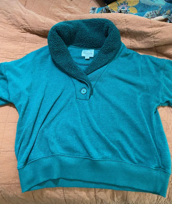 American Eagle Dark Green  Pullover - Image 5