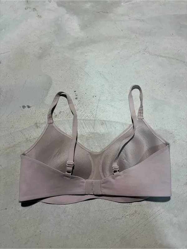 Nike Wireless Sports Bra medium - Image 4