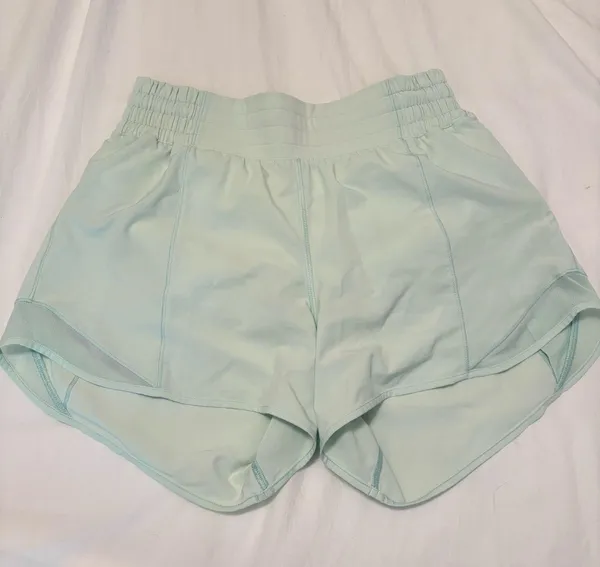 Lululemon Hot Hot Shorts - Image 2