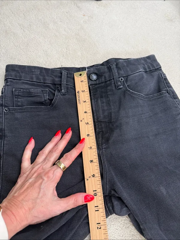 Good American Jeans Skinny Ankle Black Stretch Denim Low Rise Pants 8/29 - Image 9
