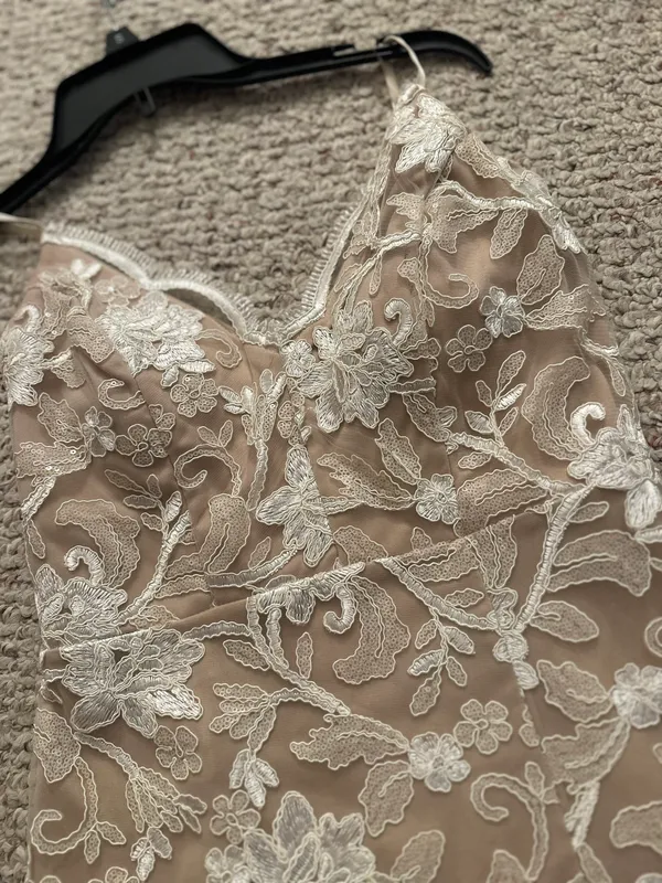 Lace Bodycon Cocktail Dress Tan Size M - Image 2