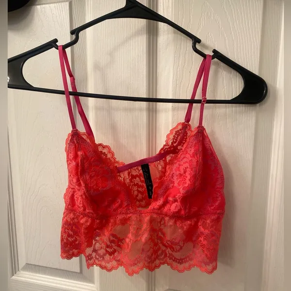 Urban outfitters Lace Bralette in Vibrant Red size medium - Image 4