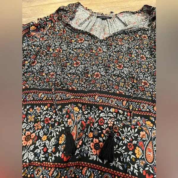 American Eagle Floral Long Sleeve Top - Image 2