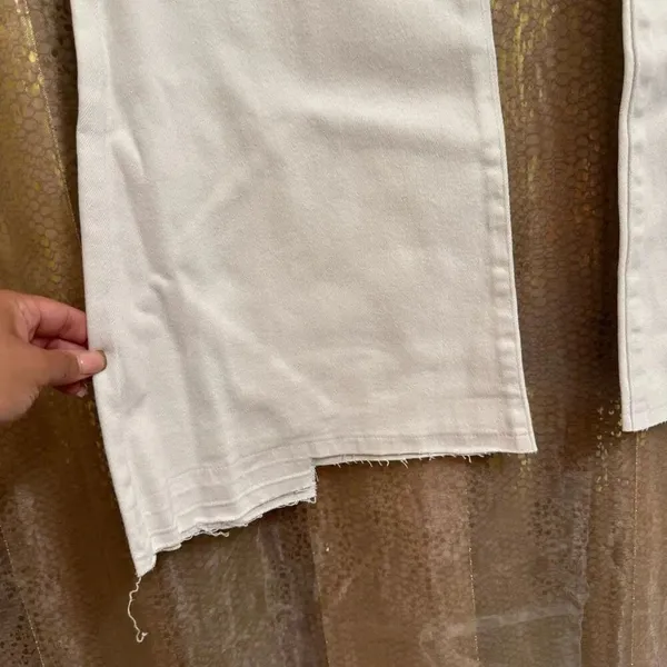 Risen White High Rise Wide Flare Leg Distressed Jeans 11/30 NWT - Image 6