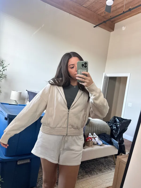 Cropped Zip-Up Abercrombie Hoodie - Image 2