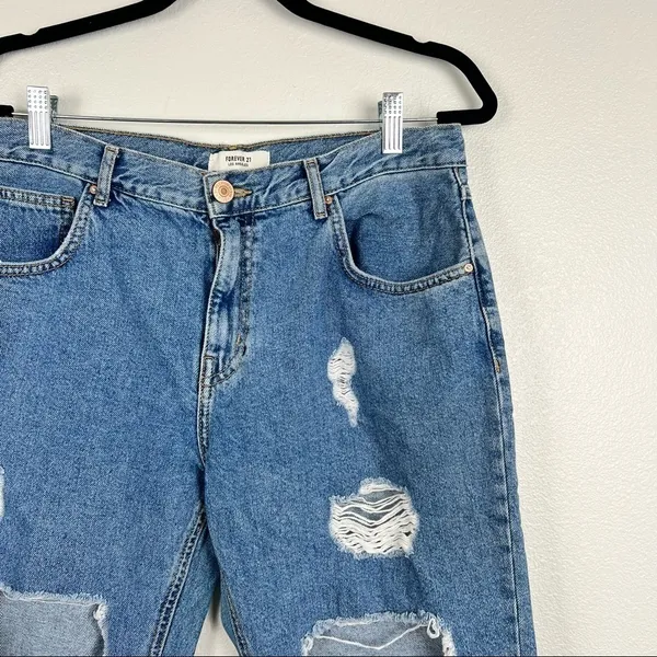FOREVER 21 High‎ Rise Distressed Straight Leg Jeans 30 - Image 2