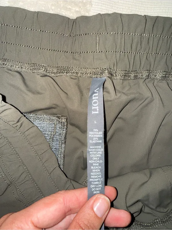 NWOT Vuori Miles‎ Joggers size L - Image 4