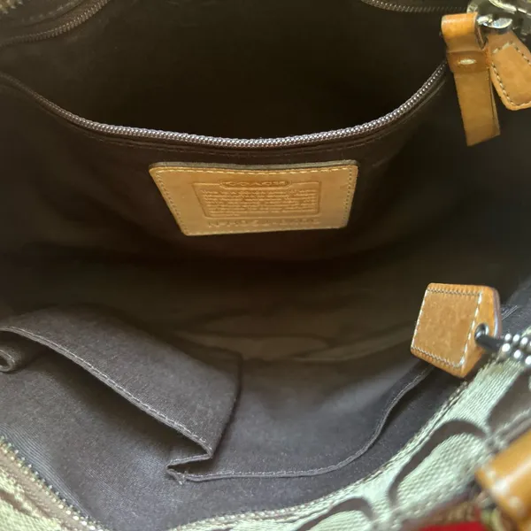 Vintage Coach Hampton Shoulder Bag - Image 8