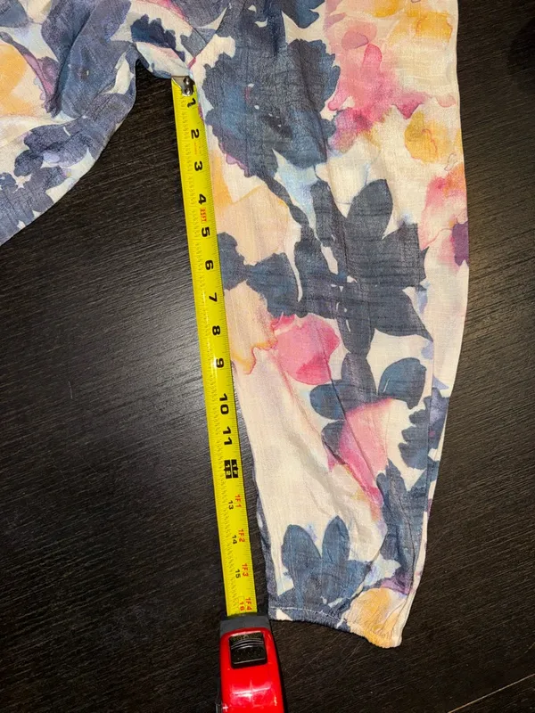 Lace-Trim Floral Blouse in White Multi - Image 6