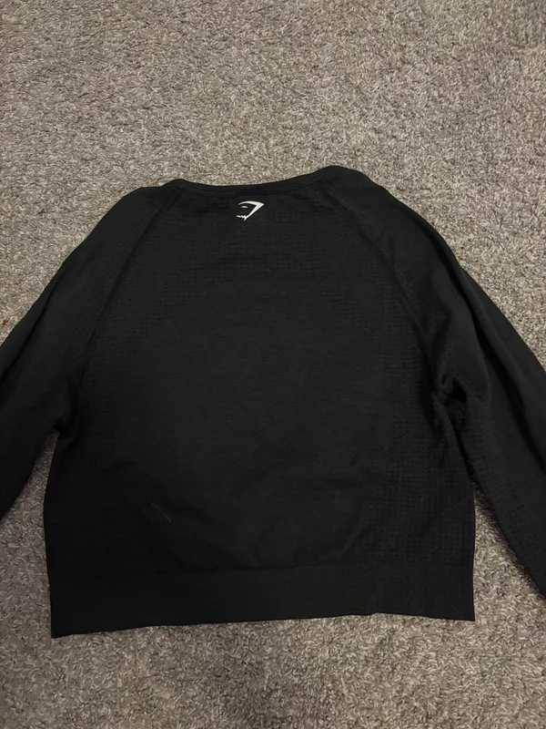 Gymshark Long Sleeve Crop Top - Image 3