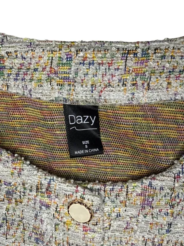 Dazy Multicolor Cropped Tweed Button - Image 4