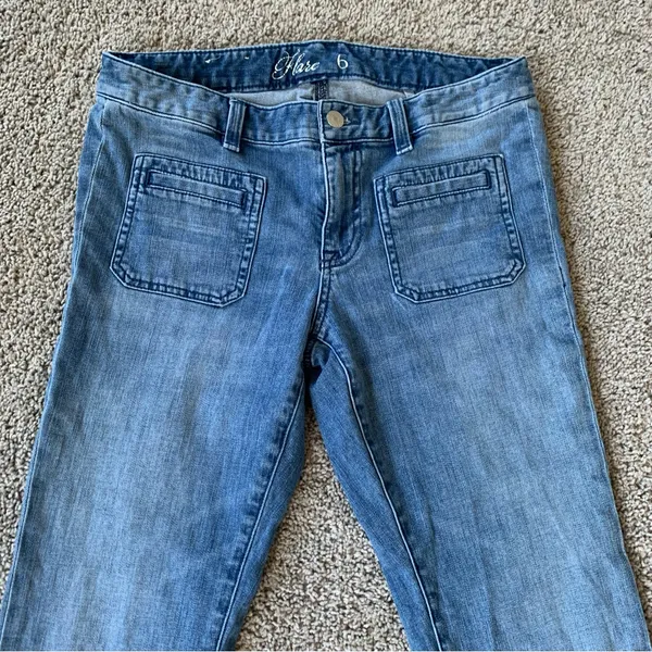Tommy Hilfiger Women's Flare Jeans Raw Hem Size 6 - Image 3