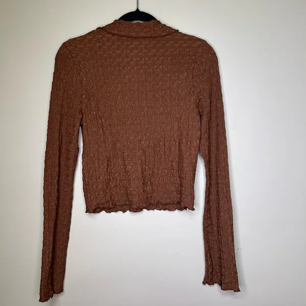 Francesca’s brown textured top in M - Image 8