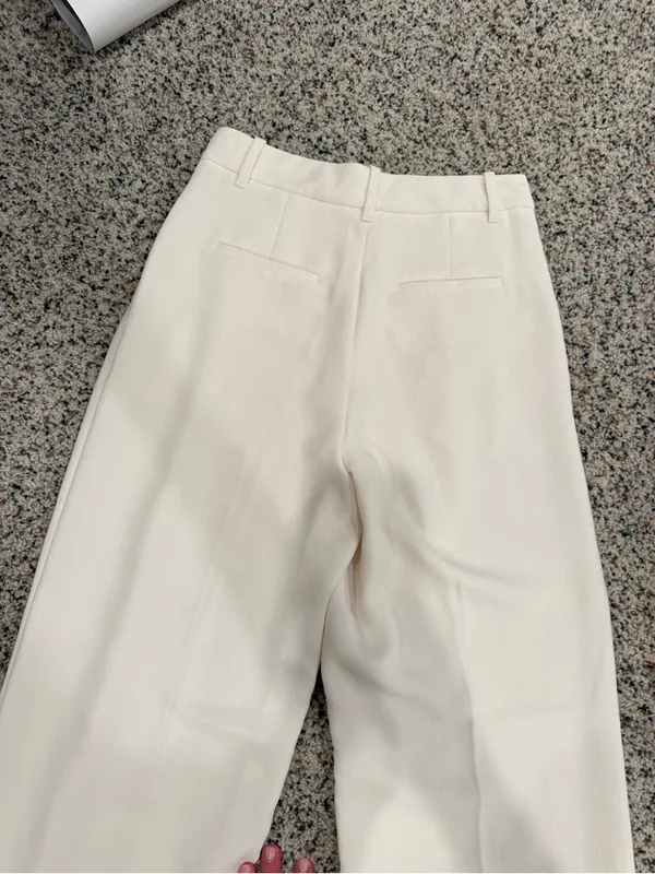 Aritzia Effortless Pant - Image 4