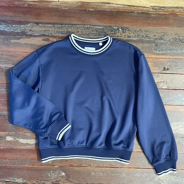 Aritzia Wilfred Free Junction Navy Sweatshirt Collegiate Preppy - Sz M 🧡🎀 - Image 10