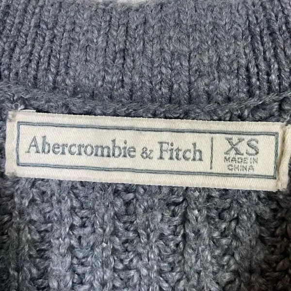 Abercrombie Grey Knit Crew Neck Sweater - Image 4